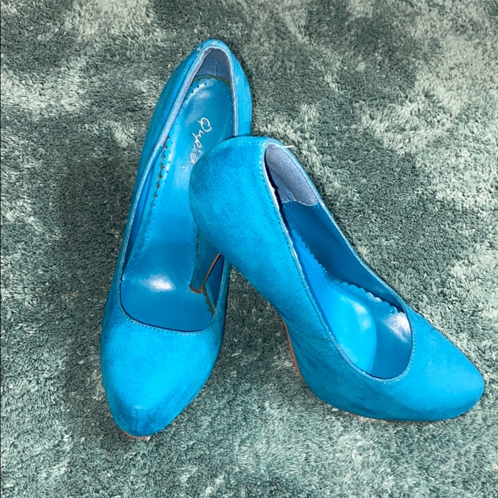 Blue high heels size 6.5